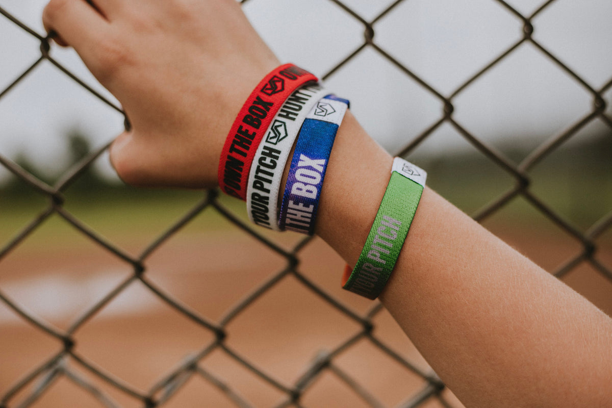 Hunt Your Pitch VAULTED ATHLETE ™ TAP Band | Citrus Fade Orange into Green Fade Message Confidence Wristband for Softball & Baseball